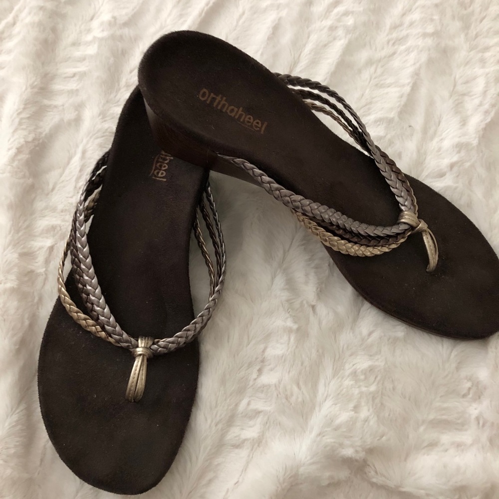 Orthoheel wedge sandals